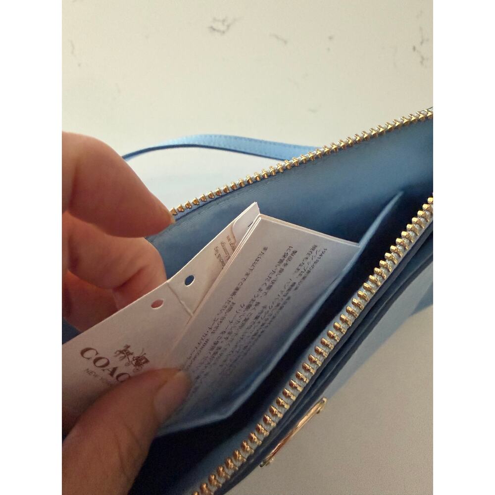 NWOT Coach East-West Pop Crossbody bag pebbled leather pale blue preppy chic - Picture 11 of 11